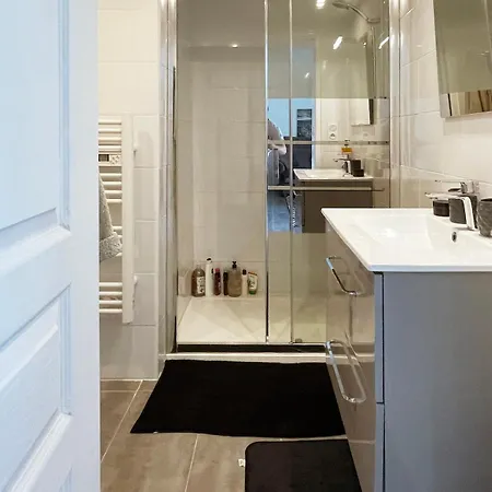 Studio_en_roussillon דירה